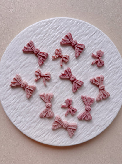 Petite Bows