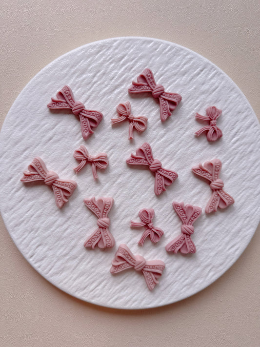 Petite Bows